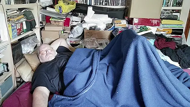 Snapshot of hadeszeuss2 chatting on 02-24-25, 02:37 hadeszeuss2 online show from 02-24-25, 02:37