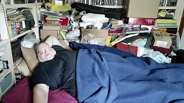 Snapshot of hadeszeuss2 chatting on 03-02-25, 02:32 hadeszeuss2 online show from 03-02-25, 02:32