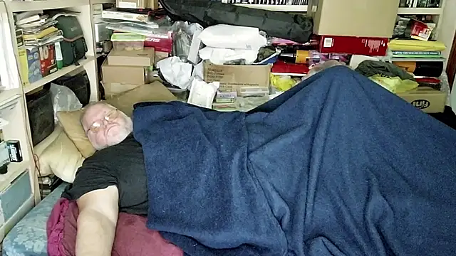 Snapshot of hadeszeuss2 chatting on 03-11-25, 08:53 hadeszeuss2 online show from 03-11-25, 08:53