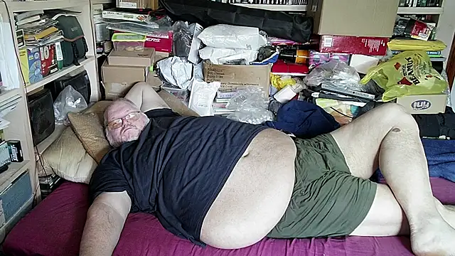 Snapshot of hadeszeuss2 chatting on 03-12-25, 03:07 hadeszeuss2 online show from 03-12-25, 03:07