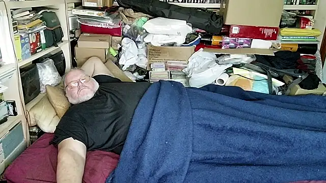 Snapshot of hadeszeuss2 chatting on 03-18-25, 03:31 hadeszeuss2 online show from 03-18-25, 03:31