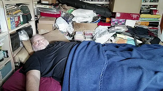 Snapshot of hadeszeuss2 chatting on 03-19-25, 02:46 hadeszeuss2 online show from 03-19-25, 02:46