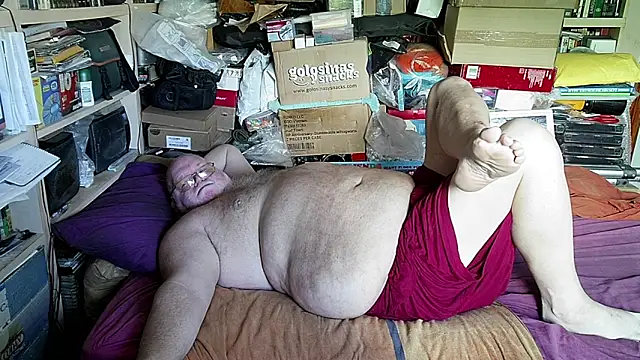 Snapshot of hadeszeuss2 chatting on 09-10-25, 03:23 hadeszeuss2 online show from 09-10-25, 03:23