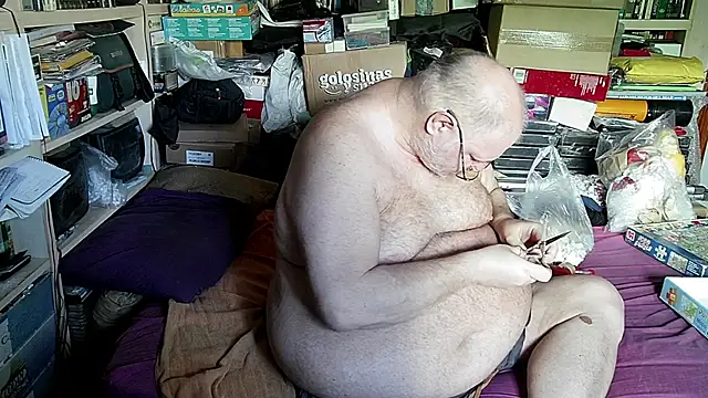 Snapshot of hadeszeuss2 chatting on 10-02-25, 02:13 hadeszeuss2 online show from 10-02-25, 02:13