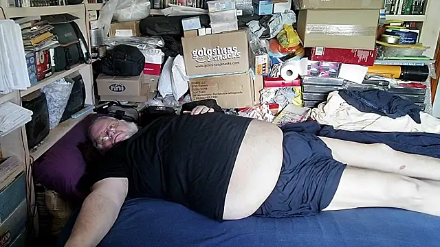 hadeszeuss2 online show from 04-20-26, 01:25