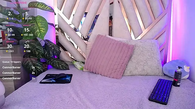 Camille jhonson online show from 02-01-25, 04:33