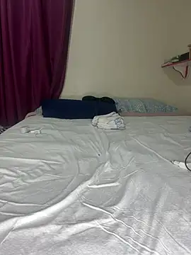 Snapshot of yourblackberry chatting on 01-10-25, 12:06 yourblackberry online show from 01-10-25, 12:06