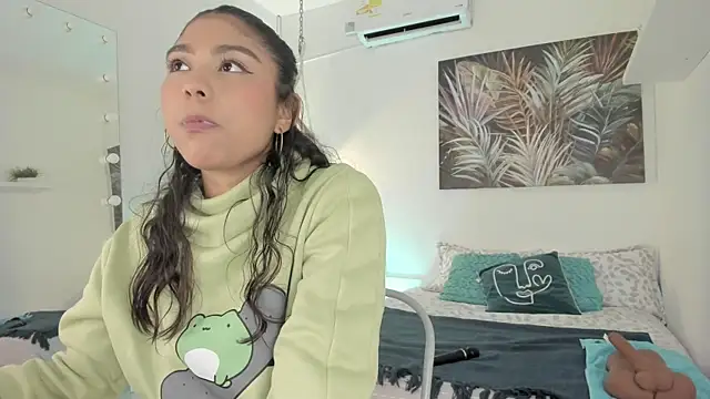 emma alice  online show from 03-13-25, 03:17