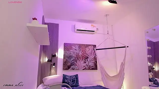 emma alice  online show from 10-04-25, 12:14