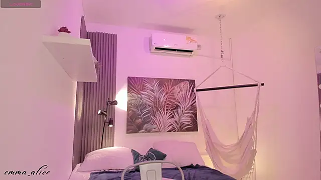 emma alice  online show from 10-11-25, 12:15