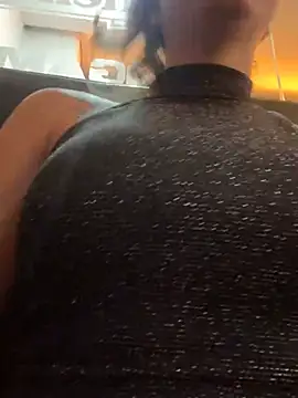 Karen San Miguel online show from 02-18-25, 01:43