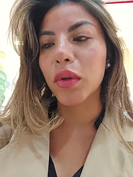 Karen San Miguel online show from 09-10-25, 07:03