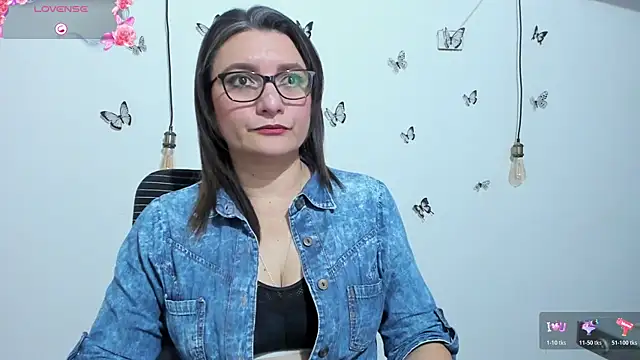 Snapshot of Amie_Adams82_ chatting on 12-03-25, 03:43 Amie Adams82 online show from 12-03-25, 03:43