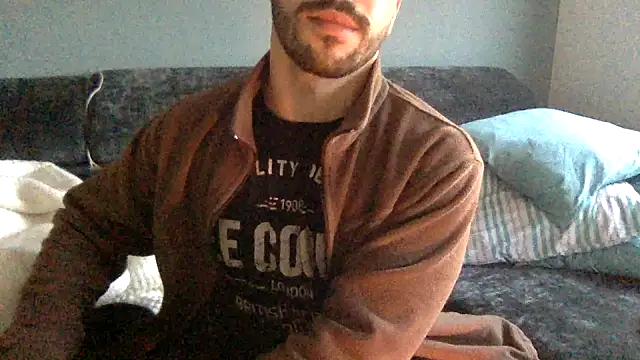 Snapshot of brian_g chatting on 02-01-25, 09:32 brian g online show from 02-01-25, 09:32