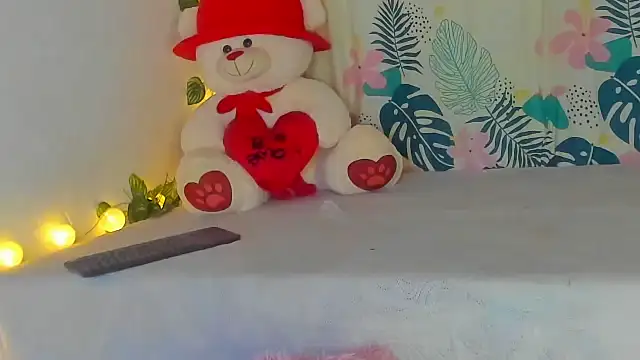 Snapshot of Dear_anne chatting on 02-05-25, 06:56 Dear anne online show from 02-05-25, 06:56