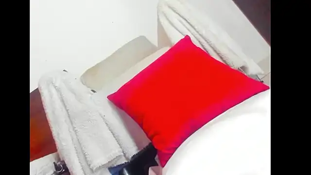 Snapshot of Dear_anne chatting on 03-14-26, 11:43 Dear anne online show from 03-14-26, 11:43