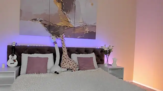 Snapshot of Ariella_Sol chatting on 12-24-24, 01:06 Ariella Sol online show from 12-24-24, 01:06