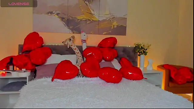 Snapshot of Ariella_Sol chatting on 02-13-25, 01:08 Ariella Sol online show from 02-13-25, 01:08