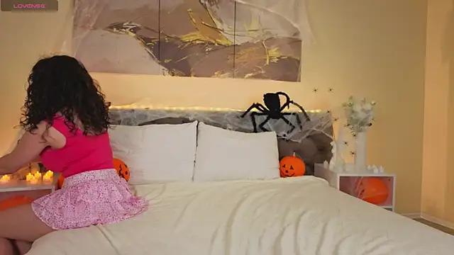 Snapshot of Ariella_Sol chatting on 11-03-25, 01:08 Ariella Sol online show from 11-03-25, 01:08