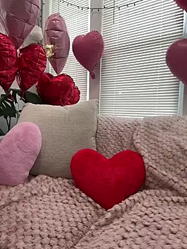 LoveShae  online show from 02-12-26, 03:40