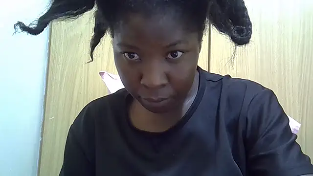 Snapshot of pretty_brina chatting on 12-05-25, 08:45 pretty brina online show from 12-05-25, 08:45