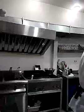 Snapshot of MrShaggy chatting on 01-08-25, 01:53 MrShaggy online show from 01-08-25, 01:53