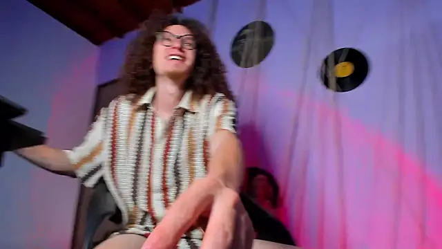 Snapshot of MrShaggy chatting on 02-25-25, 10:29 MrShaggy online show from 02-25-25, 10:29