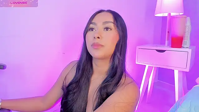 Snapshot of Cameliaa_Smiith chatting on 12-03-25, 03:14 Cameliaa Smiith online show from 12-03-25, 03:14