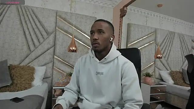 Snapshot of JamesParck chatting on 01-15-25, 11:10 JamesParck online show from 01-15-25, 11:10