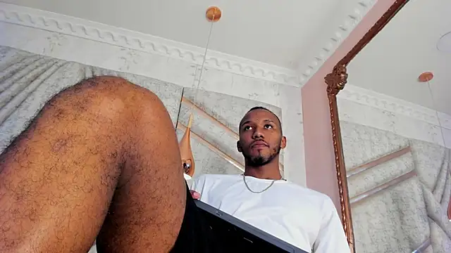 Snapshot of JamesParck chatting on 03-20-25, 06:42 JamesParck online show from 03-20-25, 06:42