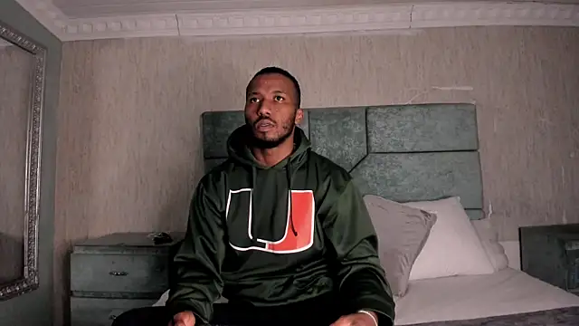 Snapshot of JamesParck chatting on 02-24-26, 07:56 JamesParck online show from 02-24-26, 07:56