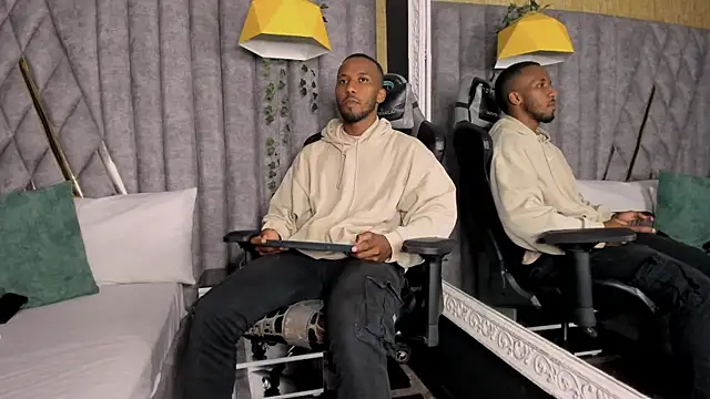 Snapshot of JamesParck chatting on 03-03-26, 11:43 JamesParck online show from 03-03-26, 11:43