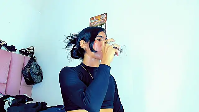 Snapshot of hannabigdirty chatting on 02-23-25, 10:31 hannabigdirty online show from 02-23-25, 10:31