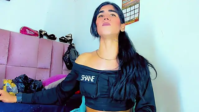 Snapshot of hannabigdirty chatting on 02-25-25, 04:24 hannabigdirty online show from 02-25-25, 04:24