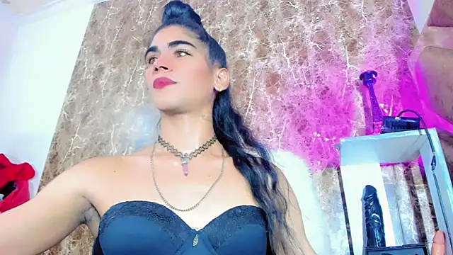 Snapshot of hannabigdirty chatting on 10-15-25, 03:39 hannabigdirty online show from 10-15-25, 03:39