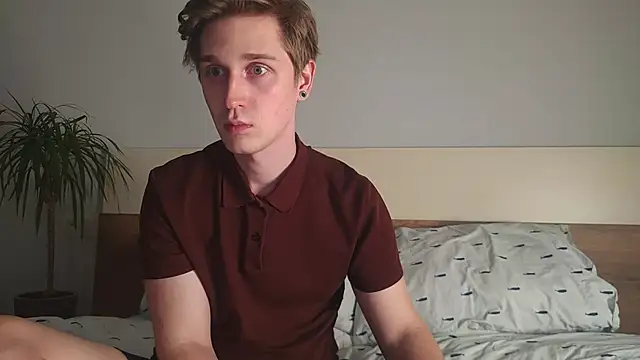 Snapshot of Shirizi chatting on 10-20-25, 08:53 Shirizi online show from 10-20-25, 08:53