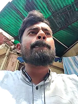 Snapshot of rayhan085 chatting on 03-08-25, 08:33 rayhan085 online show from 03-08-25, 08:33