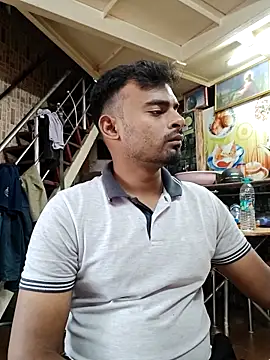 Snapshot of rayhan085 chatting on 09-21-25, 10:06 rayhan085 online show from 09-21-25, 10:06