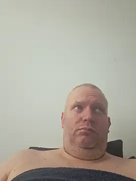 ShyBoy1982 online show from 02-09-26, 01:15