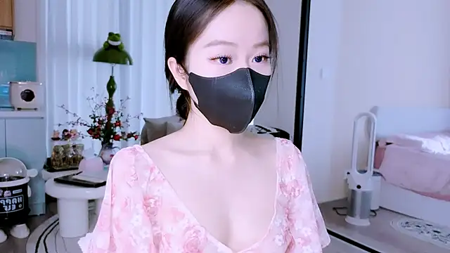 Martha 99 online show from 04-17-26, 04:48