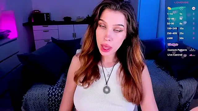 Snapshot of tenderdreams chatting on 10-30-25, 07:14 tenderdreams online show from 10-30-25, 07:14