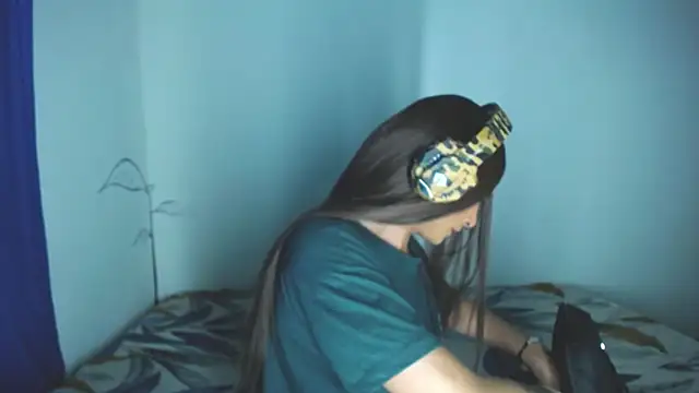 Snapshot of AdharaaMoon chatting on 12-01-24, 07:03 AdharaaMoon online show from 12-01-24, 07:03