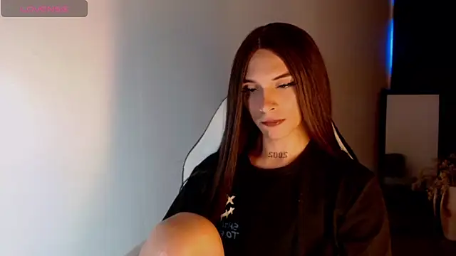 Snapshot of AdharaaMoon chatting on 12-27-24, 10:26 AdharaaMoon online show from 12-27-24, 10:26