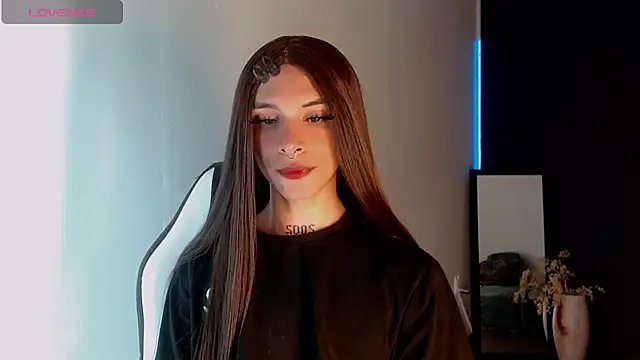 Snapshot of AdharaaMoon chatting on 12-30-24, 07:32 AdharaaMoon online show from 12-30-24, 07:32