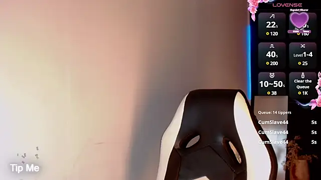 Snapshot of AdharaaMoon chatting on 01-16-25, 01:37 AdharaaMoon online show from 01-16-25, 01:37