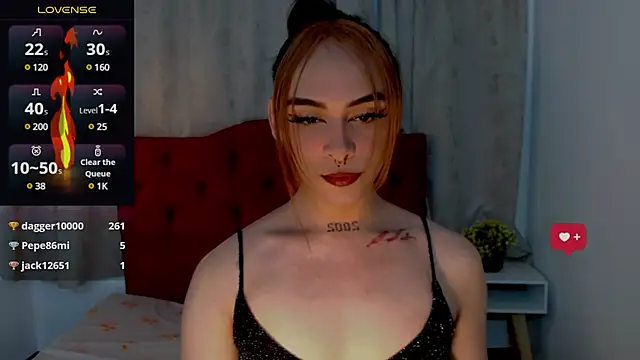 Snapshot of AdharaaMoon chatting on 02-08-25, 04:03 AdharaaMoon online show from 02-08-25, 04:03