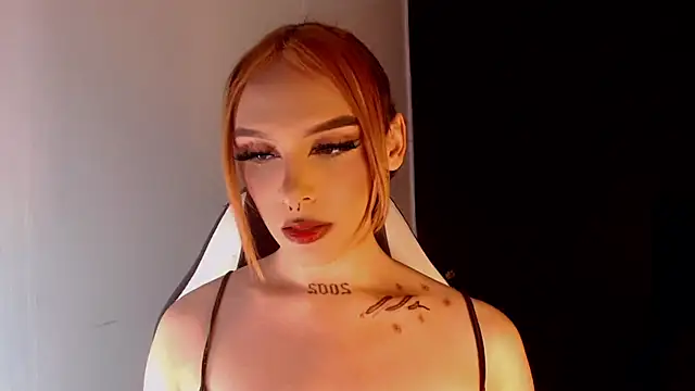 Snapshot of AdharaaMoon chatting on 02-22-25, 07:56 AdharaaMoon online show from 02-22-25, 07:56