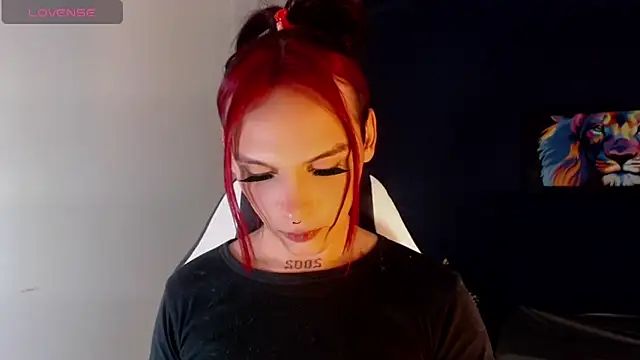 Snapshot of AdharaaMoon chatting on 03-06-25, 03:35 AdharaaMoon online show from 03-06-25, 03:35