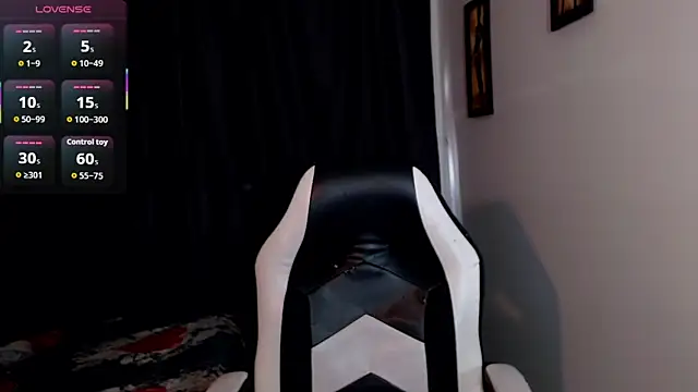 Snapshot of AdharaaMoon chatting on 09-12-25, 07:14 AdharaaMoon online show from 09-12-25, 07:14