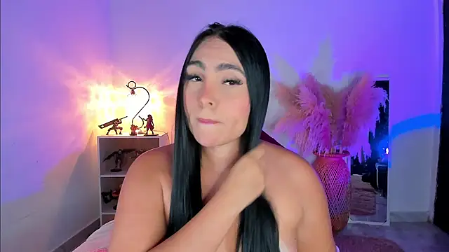 Snapshot of Sarahballiston_ chatting on 02-19-25, 02:23 Sarahballiston online show from 02-19-25, 02:23